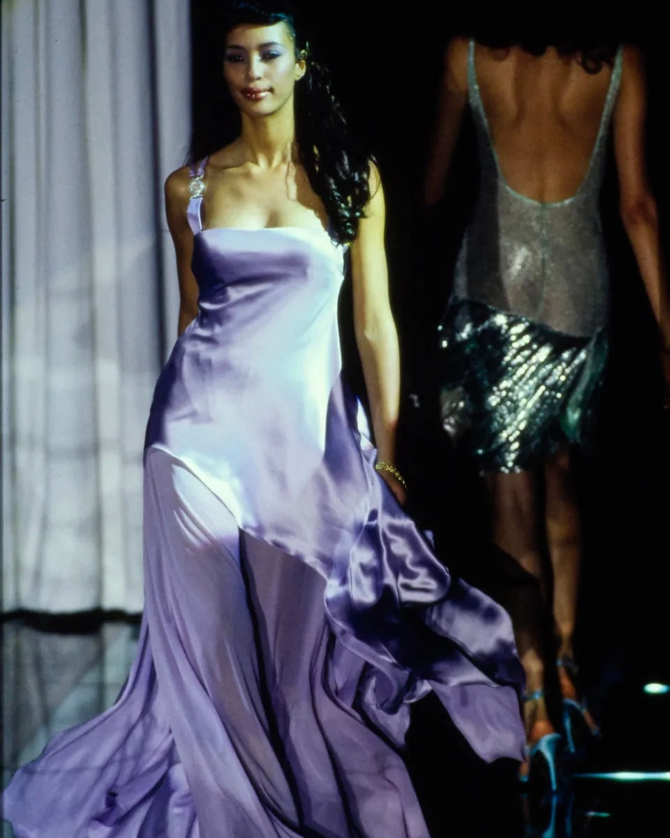 Gianni Versace Couture S/S 1995 Pink Gown – COUL ARCHIVE Gianni Versace Couture S/S 1995 Pink Gown – COUL ARCHIVE