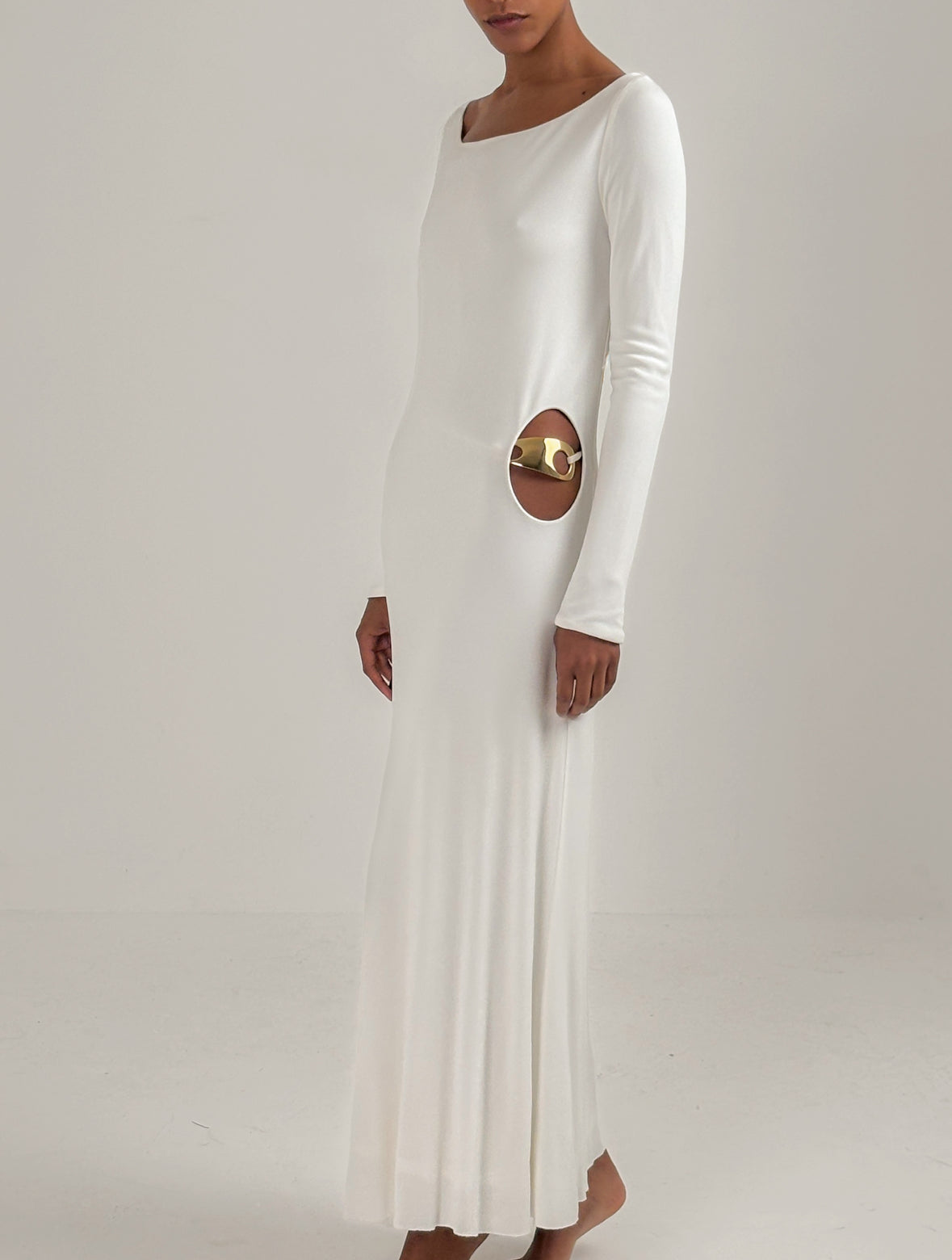 tom ford white dress SHORT WITH CUT OUT AND CHAIN CLOSURE ensuring a standard of luxury that is simply unrivalled. Cutout jersey gown
